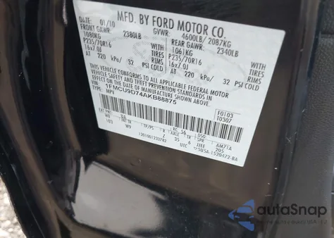 2010 Ford Escape Touring z USA, uszkodzony, nr VIN 1FMCU9D74AKB88875